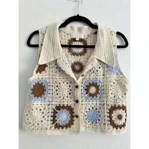 Crochet Patterned Sleeveless Top